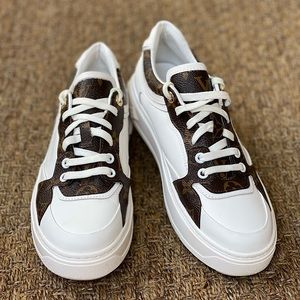 Brand New Auth Louis Vuitton White Sneakers